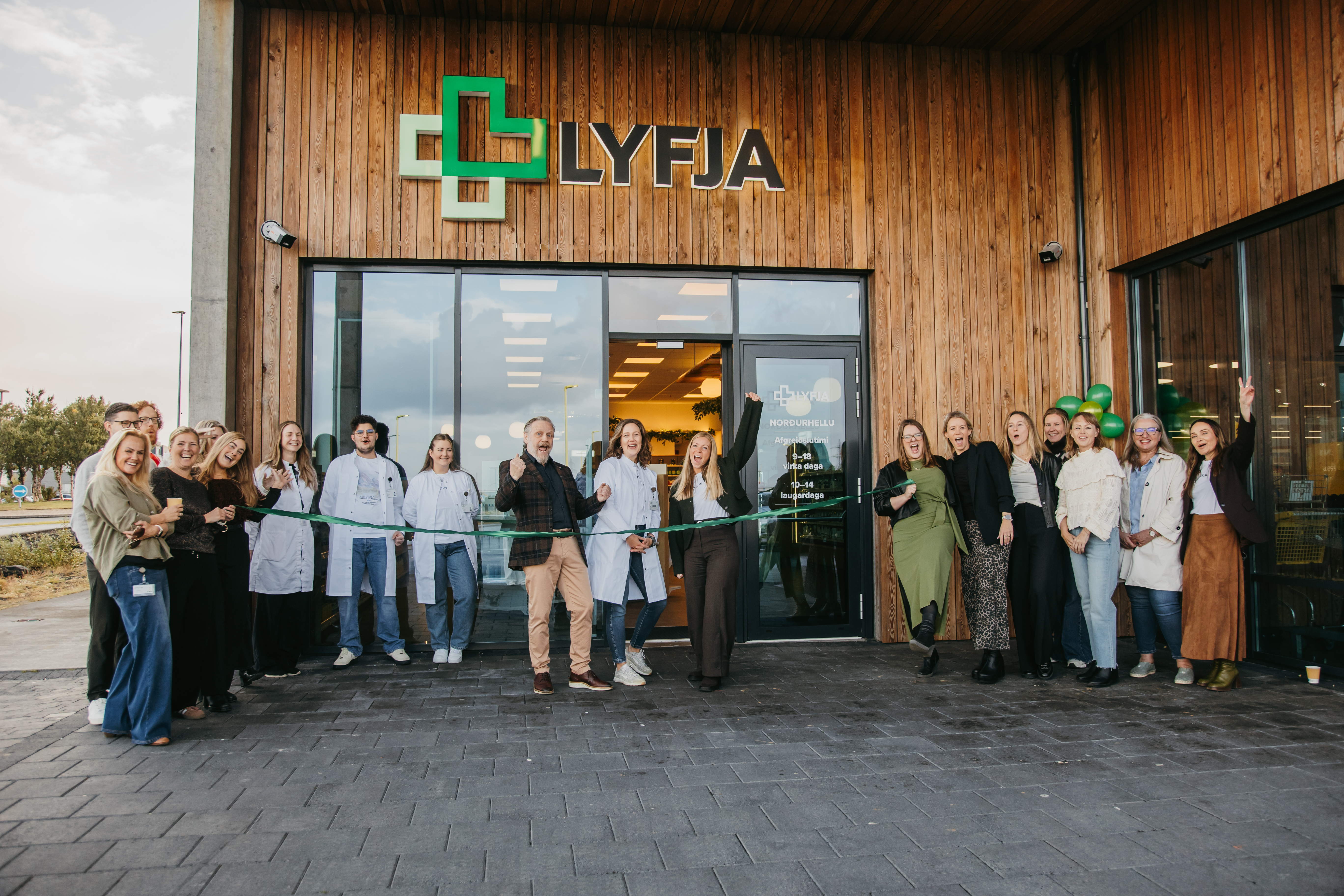 Nýtt apótek Lyfju í Hafnarfirði opnaði 11. september