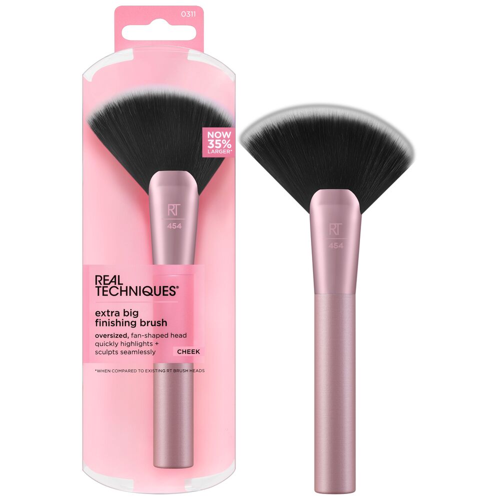 Real Techniques Extra Big Finishing Brush (1)