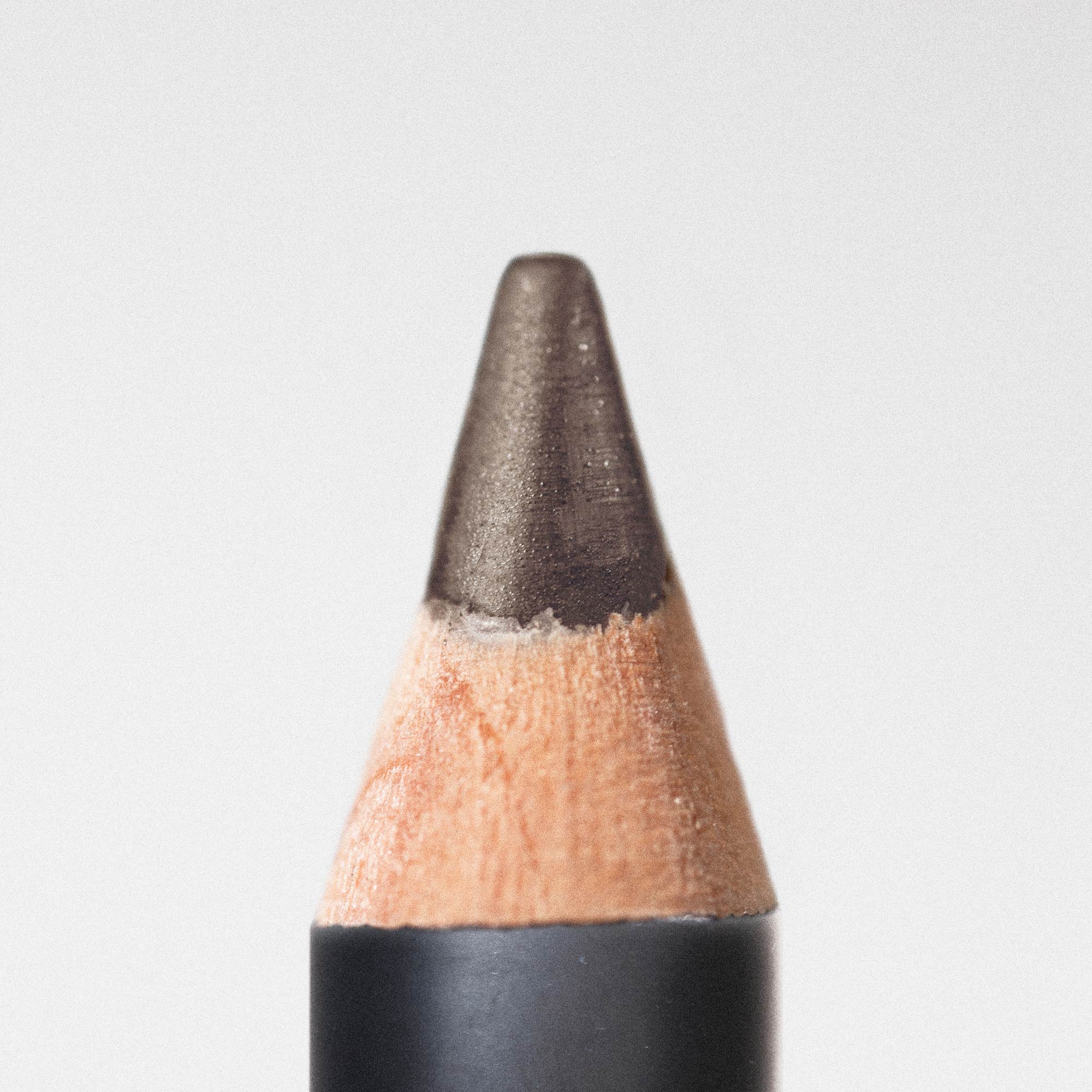 Mádara The Brow Pencil #Medium Brown 2 (1)