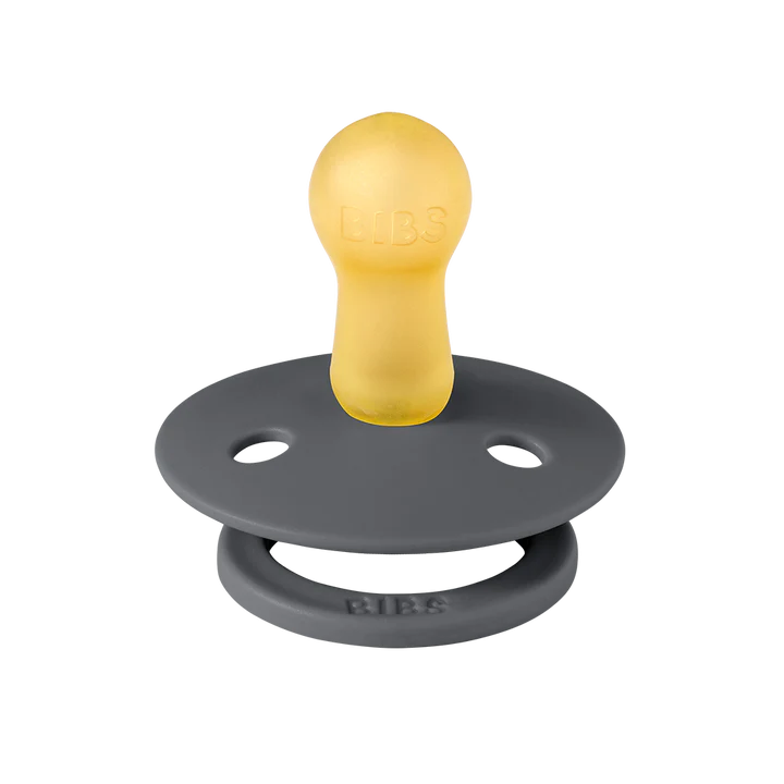 BIBS Colour Iron/Baby blue Latex 18 mán+, 2 stk. #stærð 3 (1)