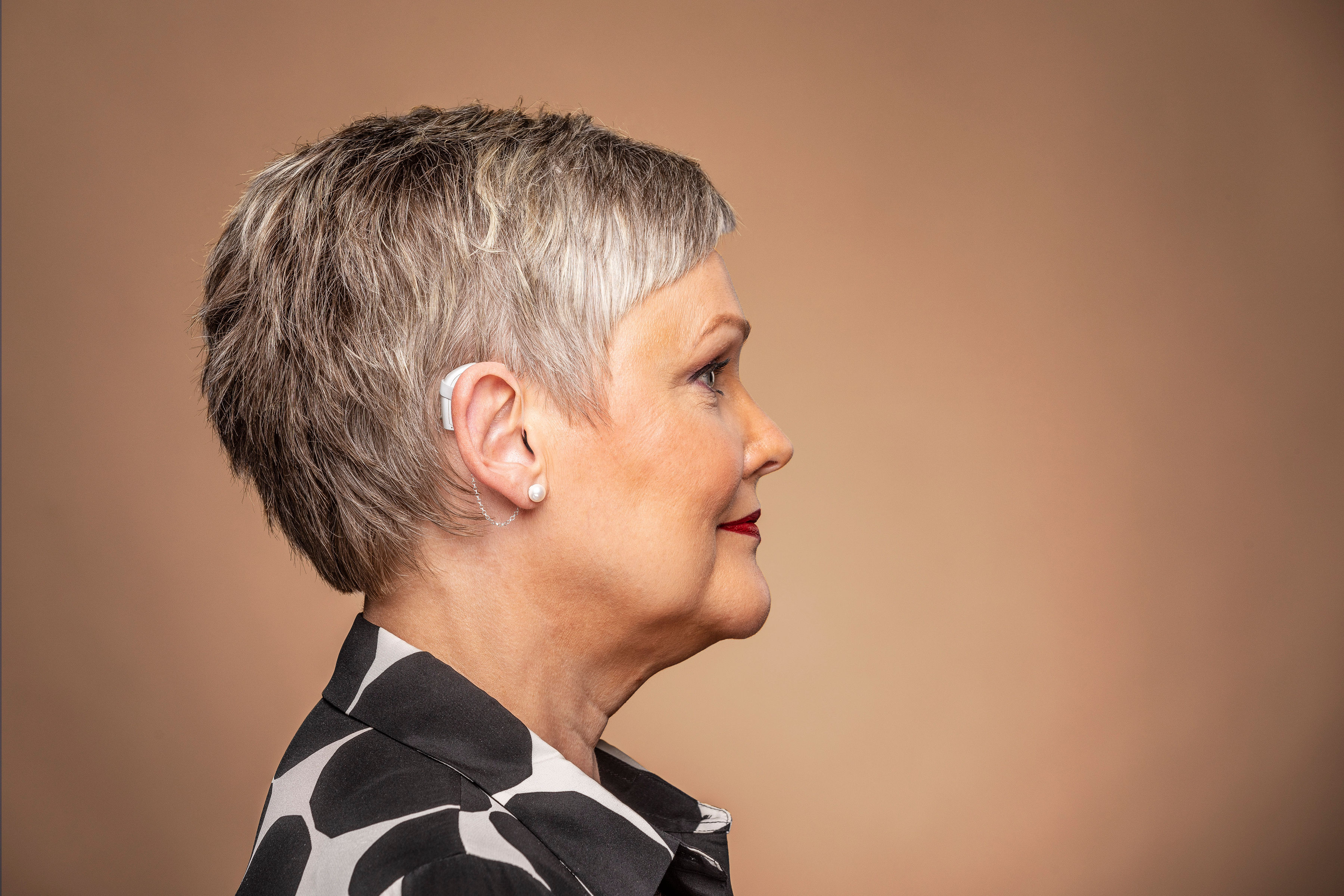 Deaf Metal Pearly Day Eyrnalokkur Silfur (1)