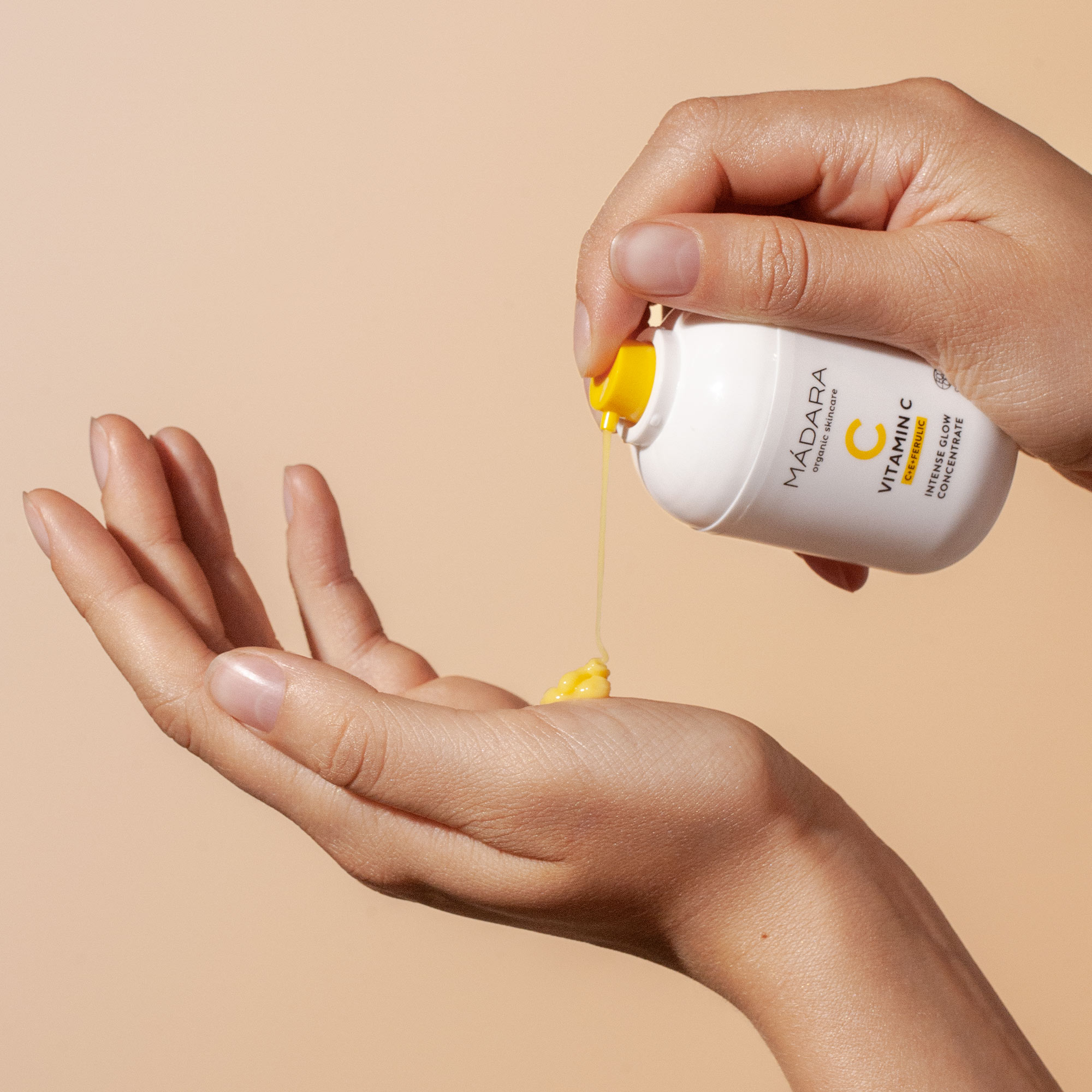 Mádara Vitamin C Intense Glow Concentrate 30 ml. (2)