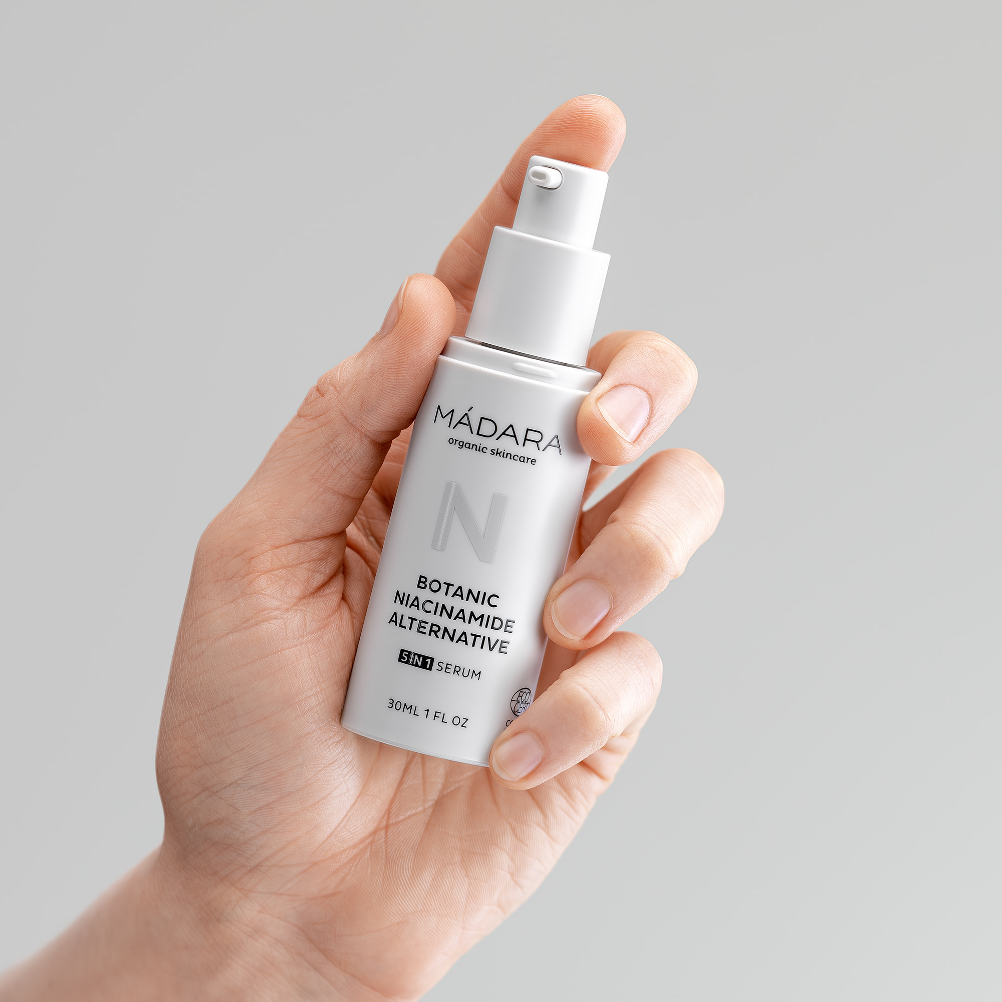 Mádara Botanic Niacinamide Alternative Serum 30 ml. (4)