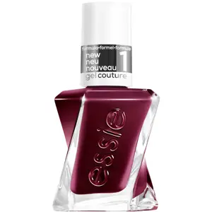 Essie Gel Couture #370 Model Clicks