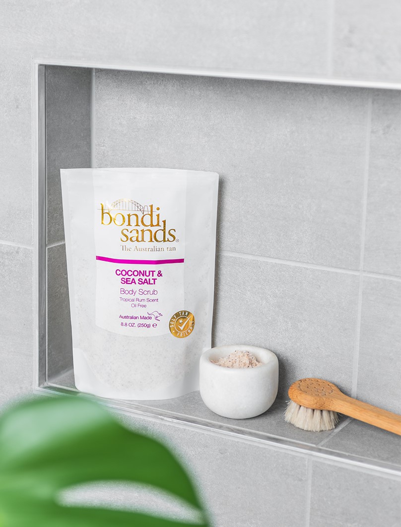 Bondi Sands Body Scrub Tropical Rum & Sea Salt 250 gr. (2)