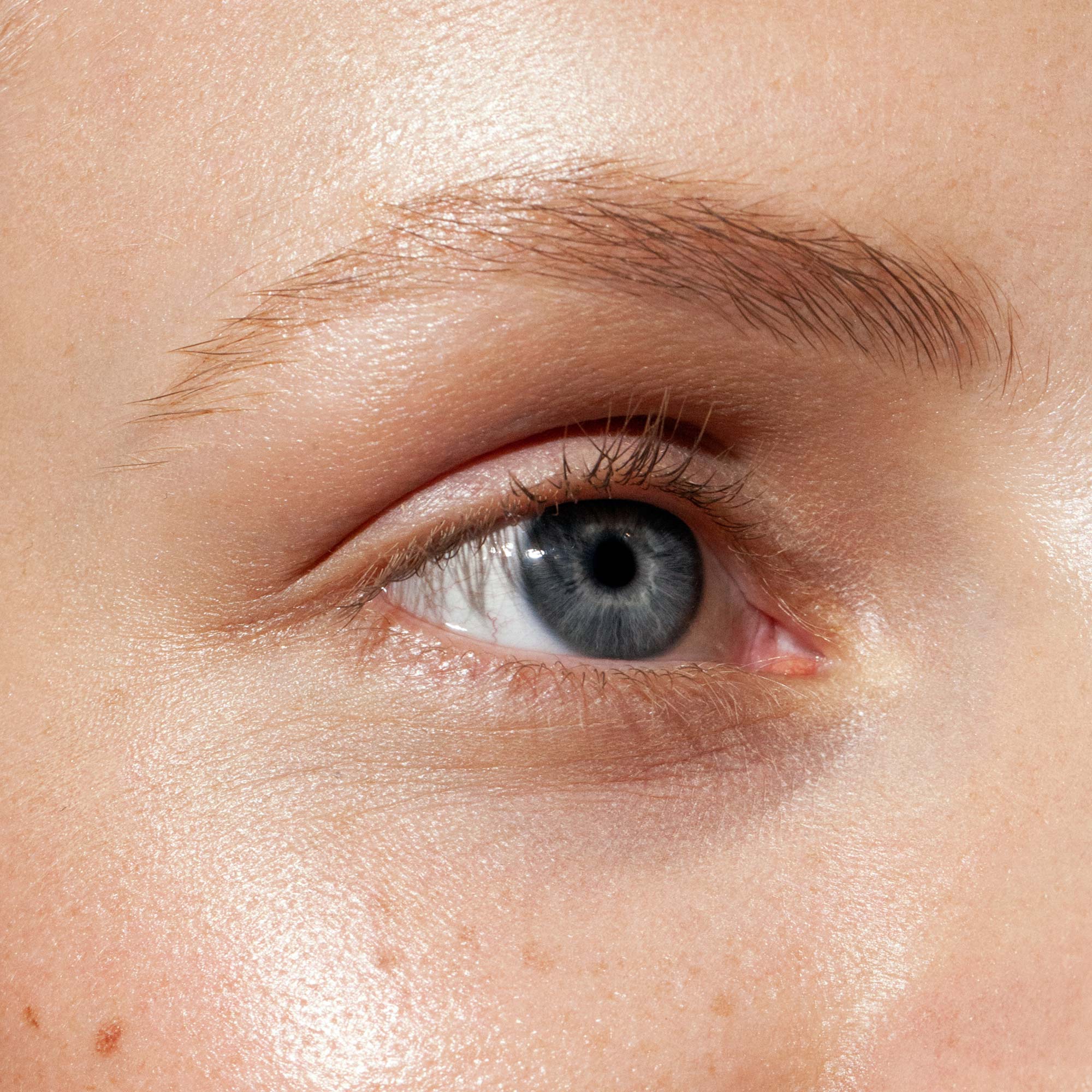 Mádara The Brow Pencil #Light Brown 3 (2)