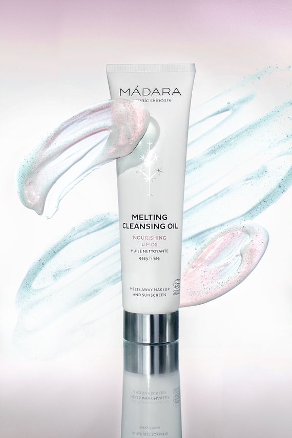 Mádara Melting Cleansing Oil 100 ml. (1)